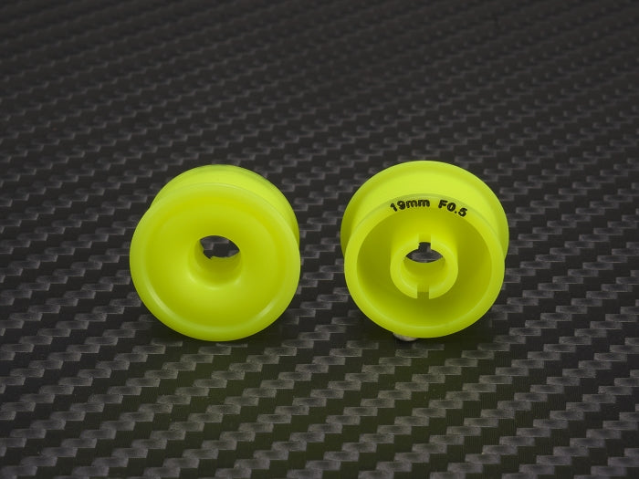 PN Racing 2WD Machine Cut Delrin Formula Flanged Wheel 8.5mm x 19mm +.5 Offset Yellow