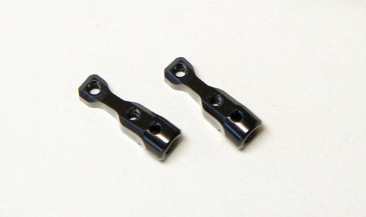 Mugen Seiki MTC3 Lower Arm Shock Mount (2 pcs)